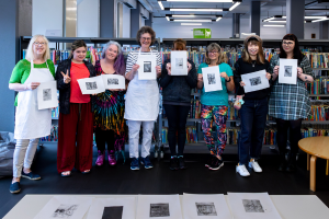 Print tour group photo